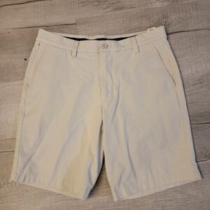 Vineyard Vines Men's Cream Flat Front Shorts